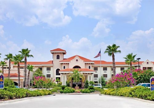 Best Western Gateway Grand exterior and front entrance