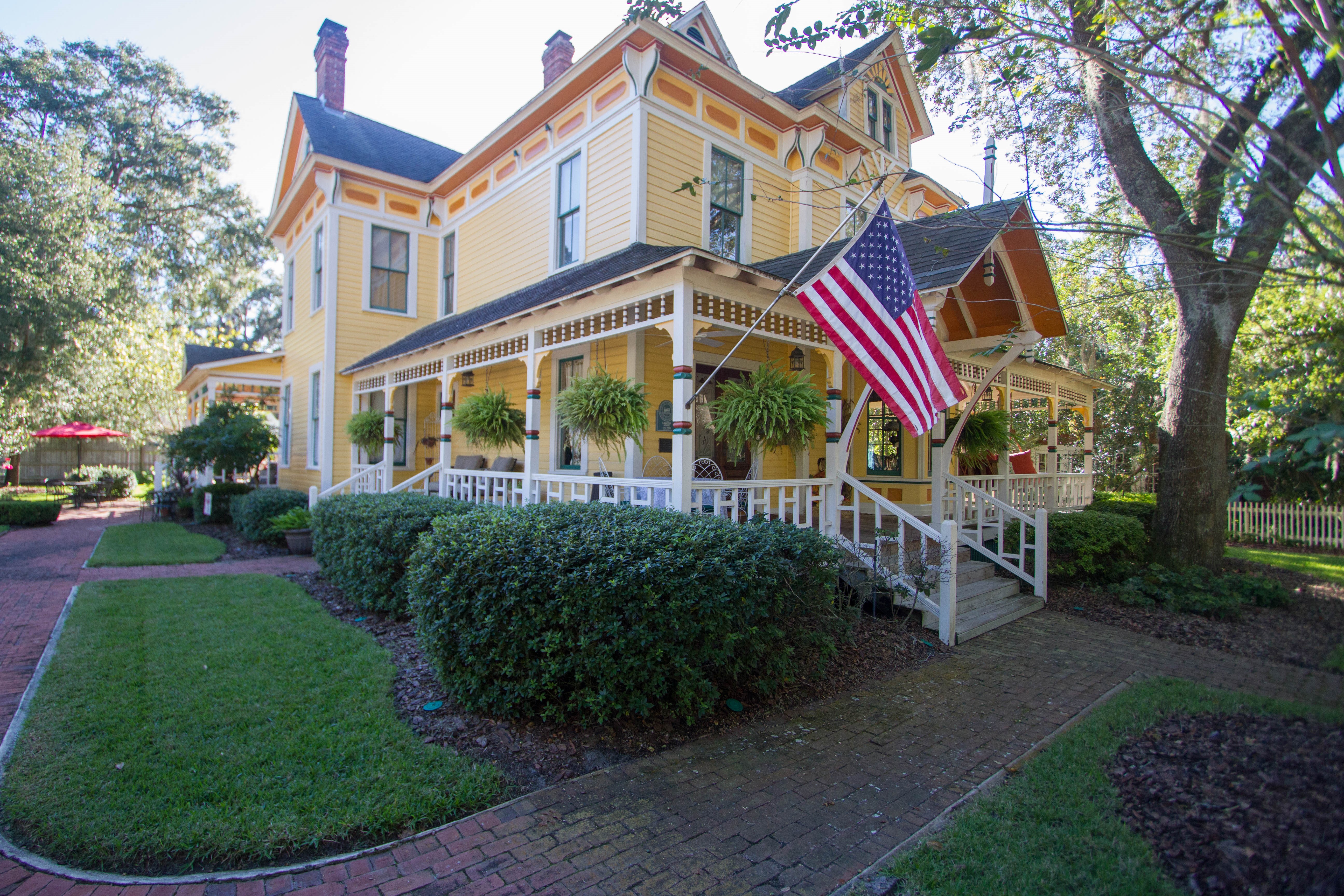 The Laurel Oak Inn
