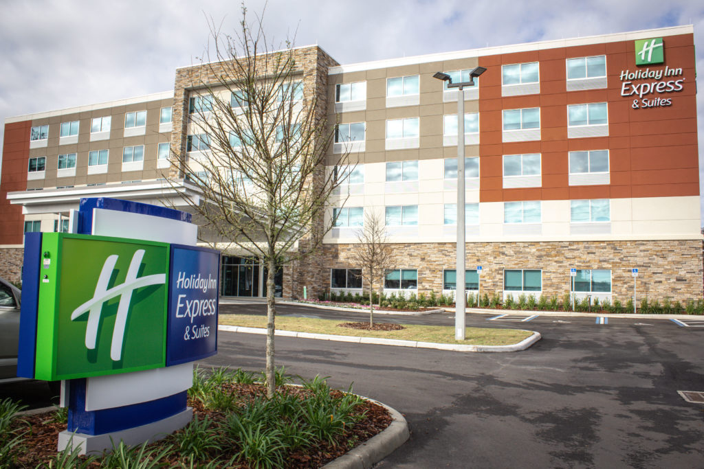 Exterior of Holiday Inn Express & Suites Gainesville