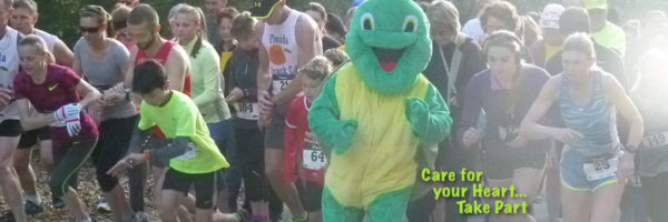 Runners at the 5K with Titus the Tortoise