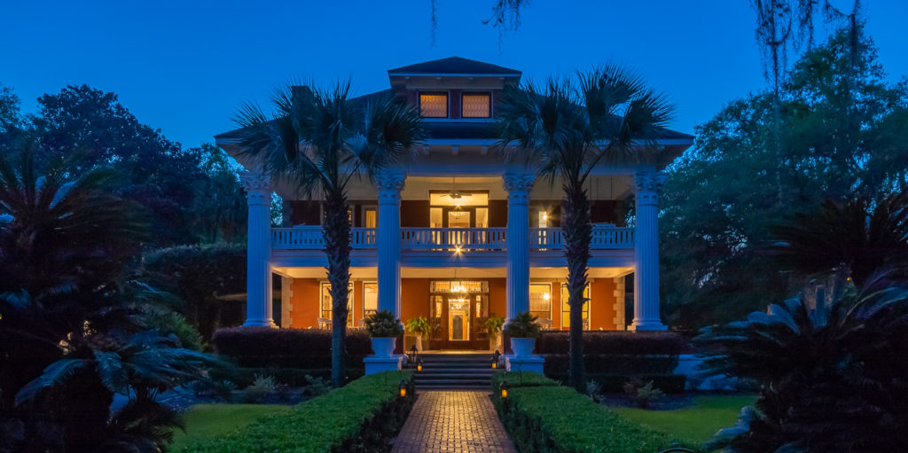Herlong Mansion at night