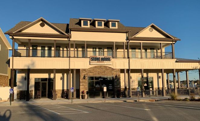 Stone House Neighborhood Grill restaurant
