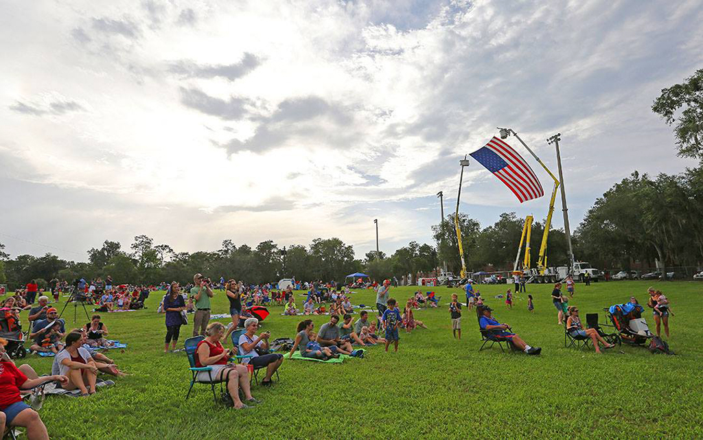 Crowd on the lawn at fanfares and fireworks