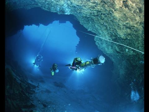 wes skiles photo of underwater cave