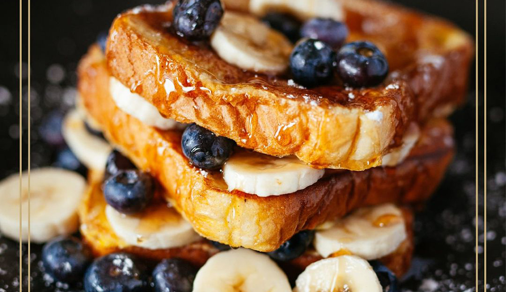 french toast and blueberries