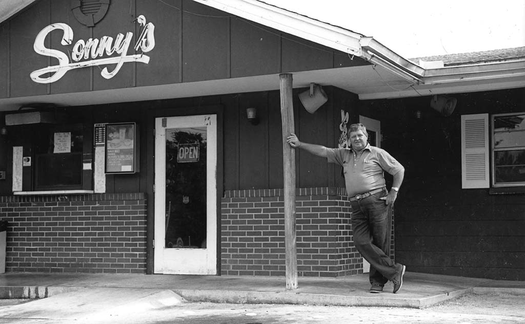 black and white photo of original sonnys bbq location with sonny tillman