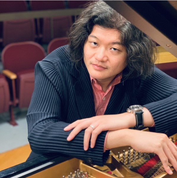Dr. Hsiang Tu