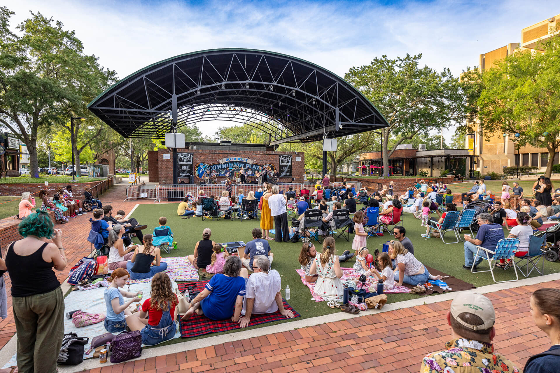 The Ox Showcase Features Indie Rock at the Free Fridays Concert Series