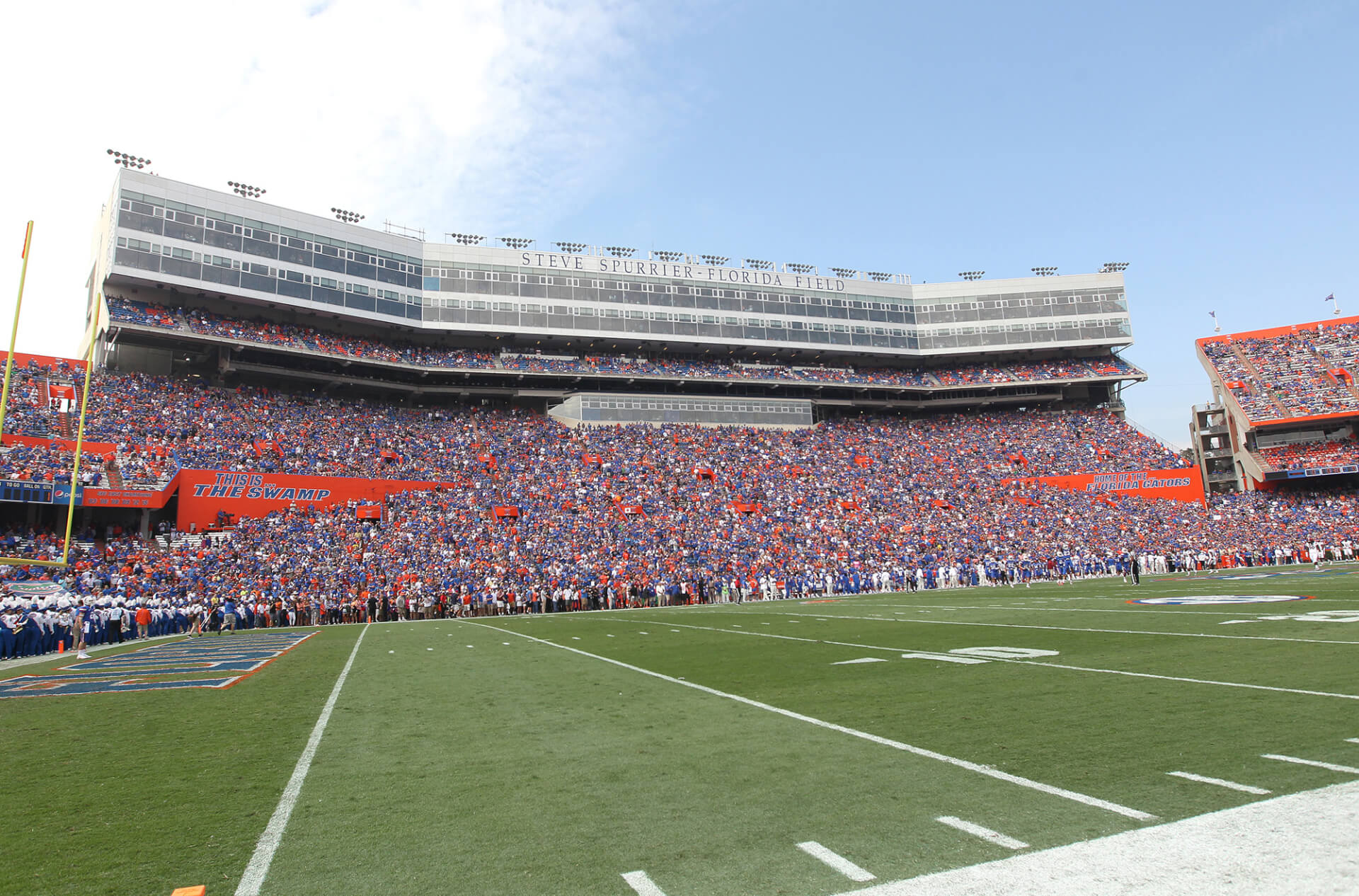 crowd at ben hill griffin stadium