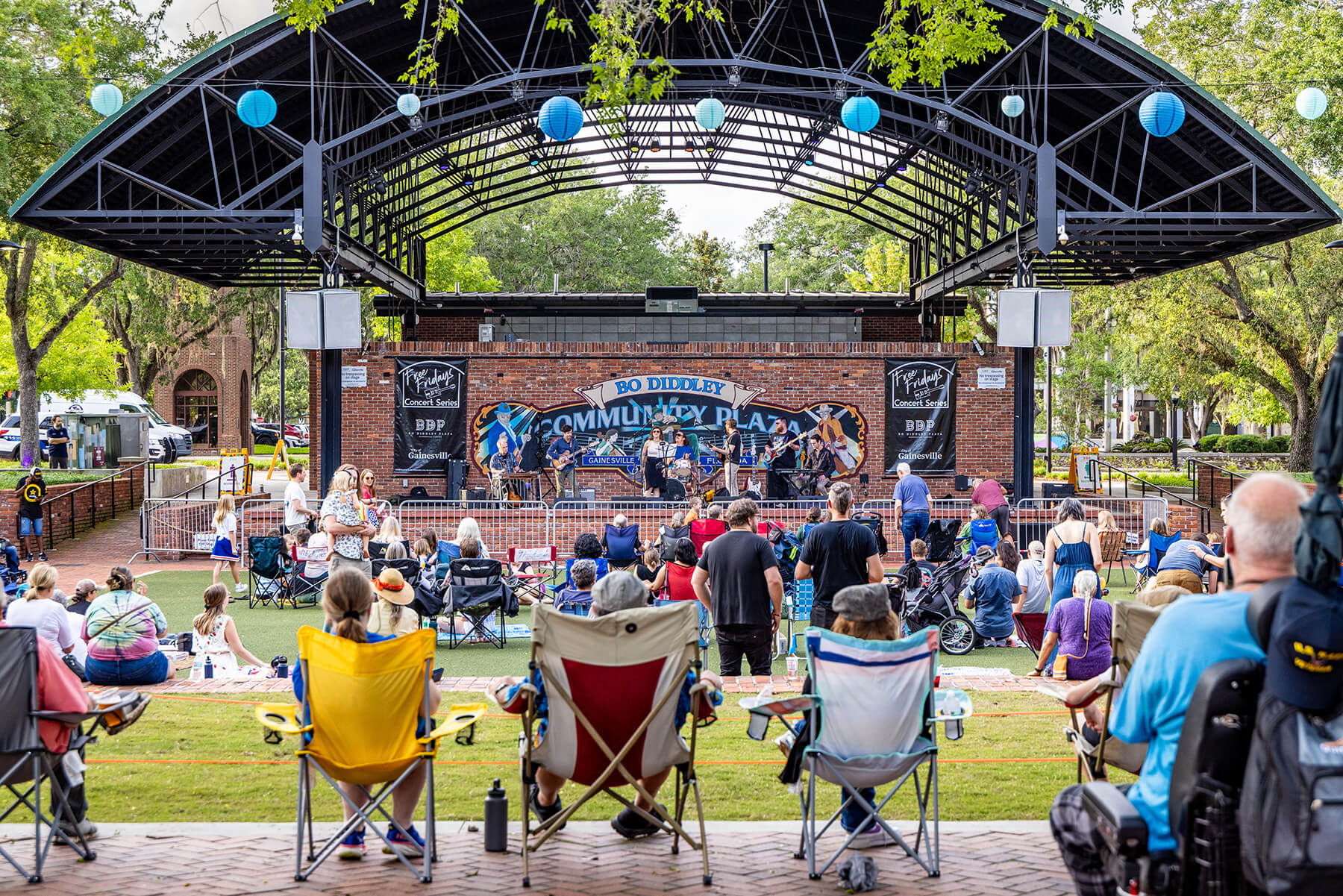 free fridays concert at bo diddley plaza in downtown gainesville