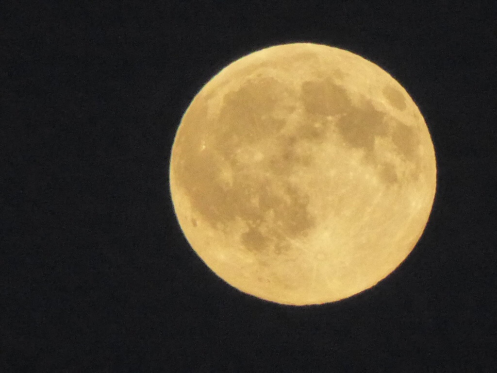 full moon at night