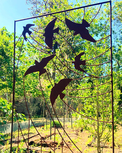 trellis metal sculpture